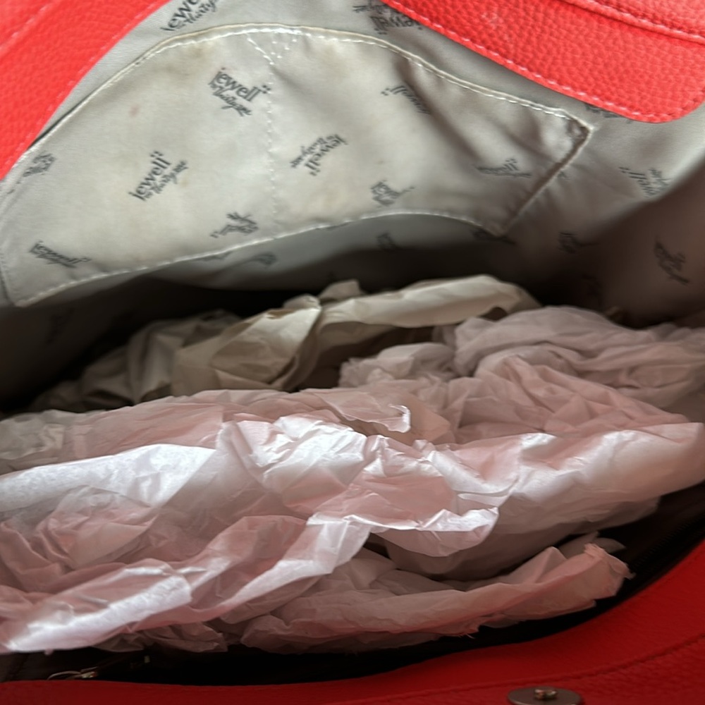 31 Tote - Picture 3 of 4